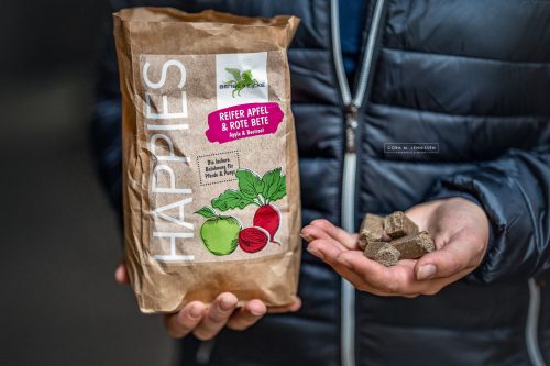 Leckerli Bense & Eicke Happies apple-beetroot 1 kg